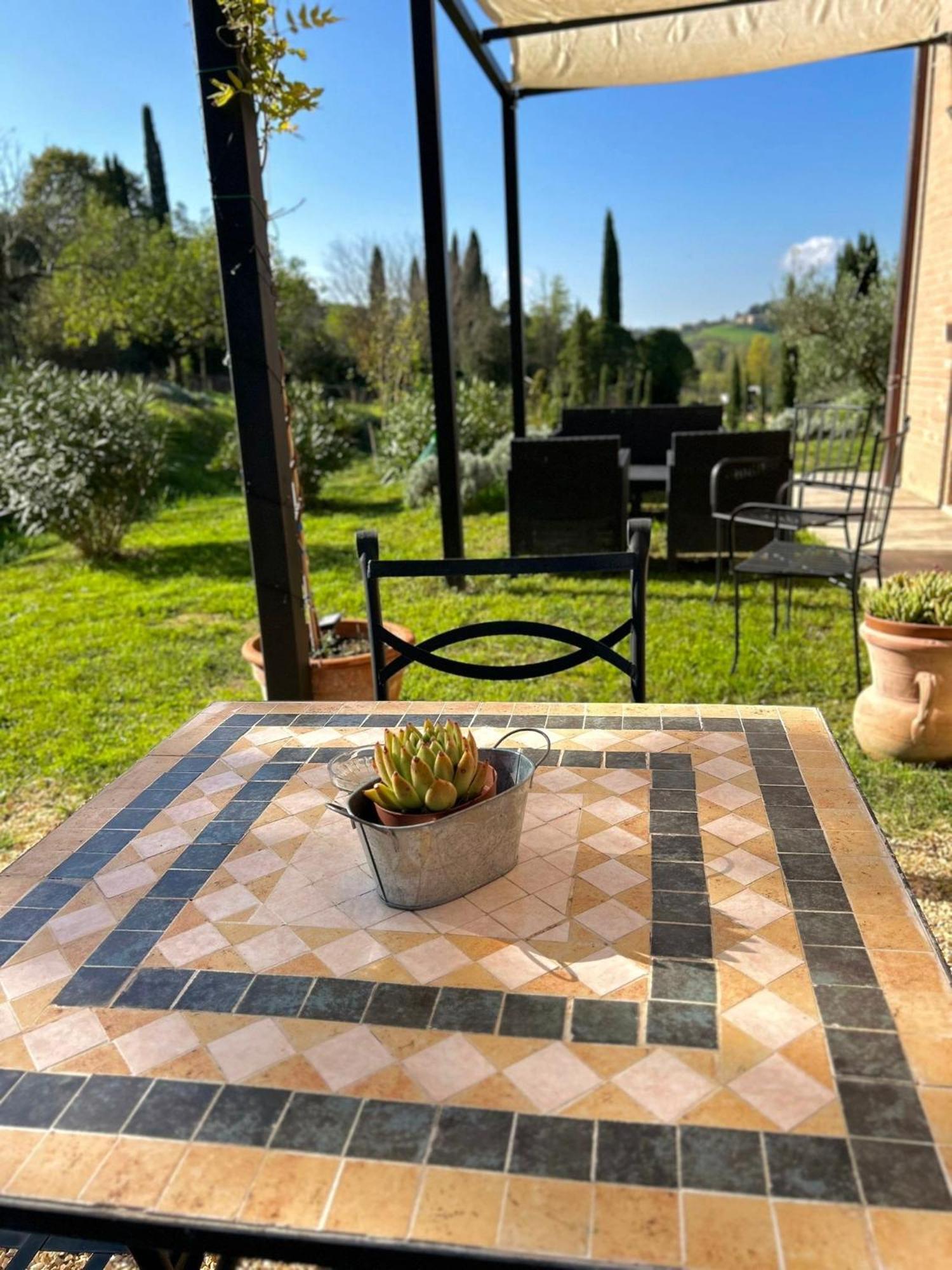 סיינה Agriturismo La Corte Del Sole מראה חיצוני תמונה