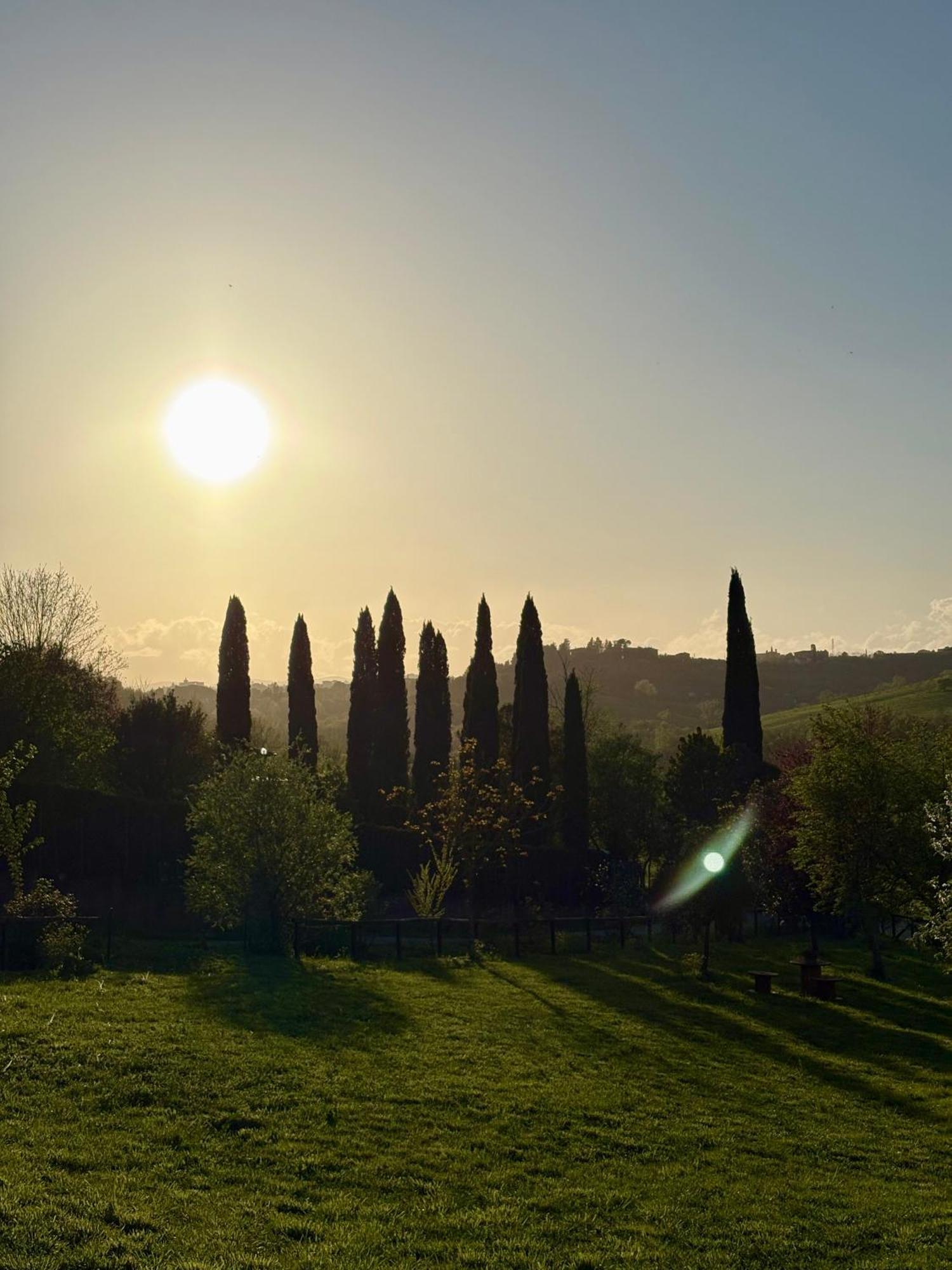 סיינה Agriturismo La Corte Del Sole מראה חיצוני תמונה